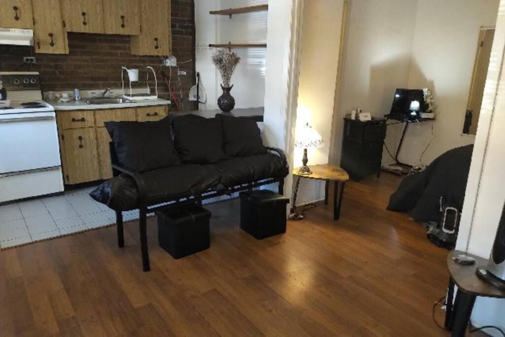 تورونتو Awesome Cozy 1 Bedroom Coachhouse المظهر الخارجي الصورة